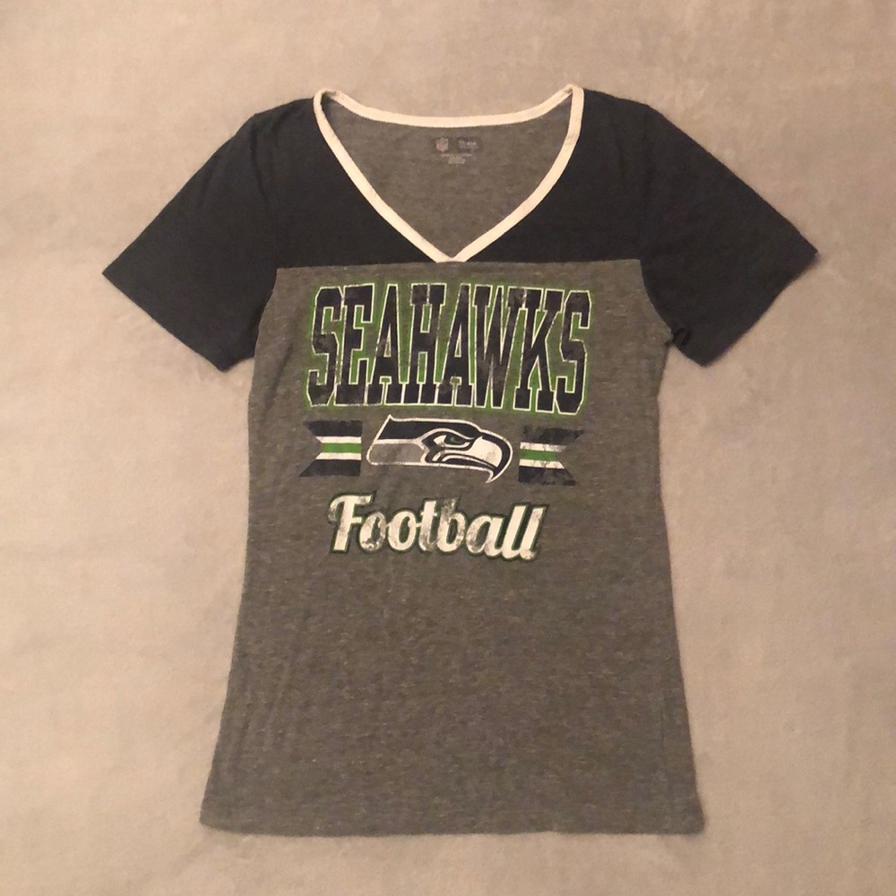 NFL Women’s Seahawk Tee shirt. Large.
